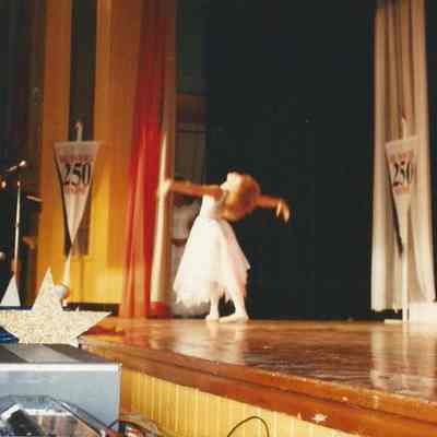 Corrie Pottle dancing to Whitney Houston's "Greatest Love of All".