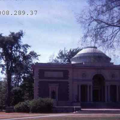 Walker Art Building
