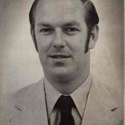 A photo view of Robert H. Millar.