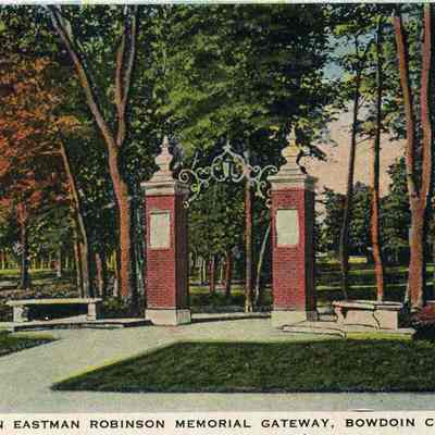 Warren Eastman Robinson Memorial Gateway