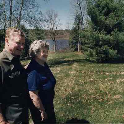A photo view of Fred & Florence Call. 5/14/1991.