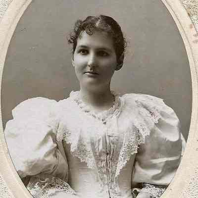 Unknown Woman