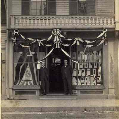Bliss and Thompson Store