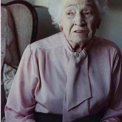 A photo view of Annie Mae Tufts,.12/21/1989.