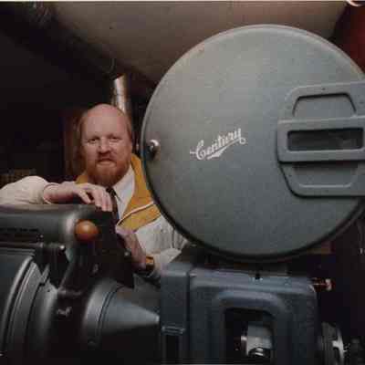 A photo view of Greg Melich. 4/20/1992.