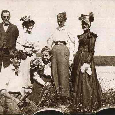 Unidentified People