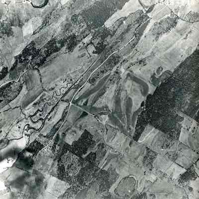 An aerial photo of part of West Bath. near Brunswick. 5/4/1953