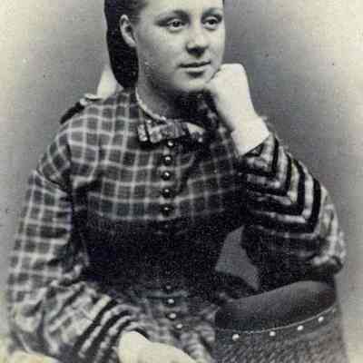Anna (Snow) Curtis