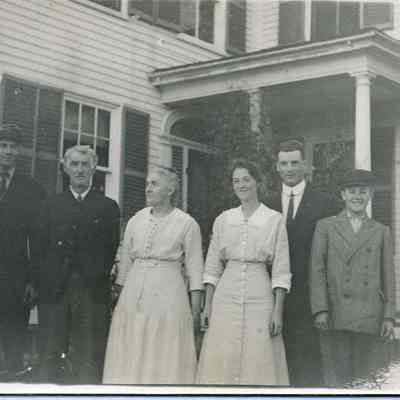Skolfield Family Members c 1920