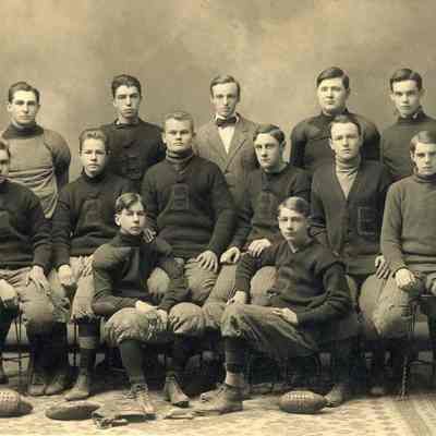 Brunswick High School football team 1910
