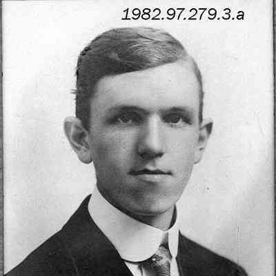 Laurence Woodside Pennell.