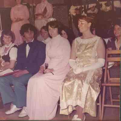 The pageant singers