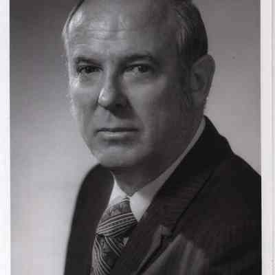 A photo view of Vincent B. Welch.