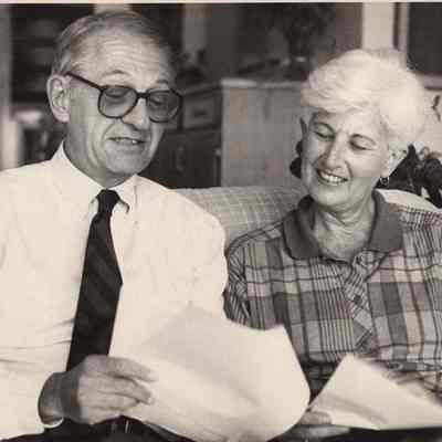 A photo view of Roger and Anne Wold. 6/18/1991.