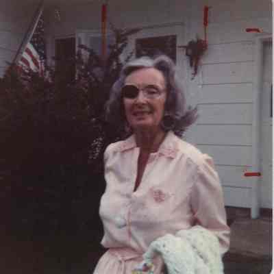 A photo view of Louise Abelon.