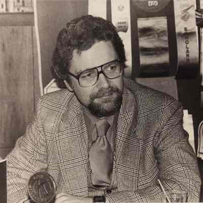 A photo view of Henry Warren.12//8/1980.