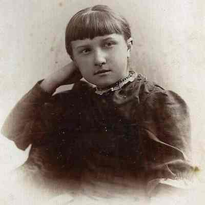 Unknown Woman