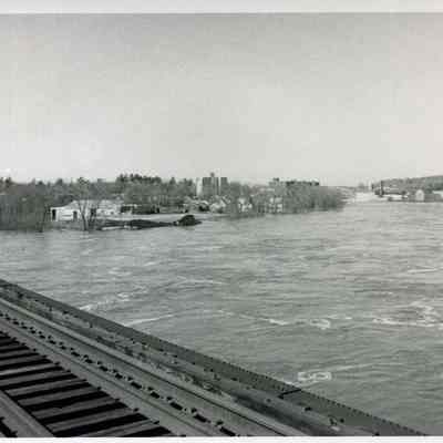 1987 Androscoggin River Flood From Maine Central RR Bridge