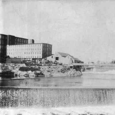 Brunswick, ME Falls