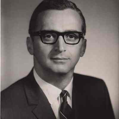 A photo view of Plato Truman.