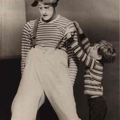A photo view of Clown AL with Robert Johnson. 2/20/1978