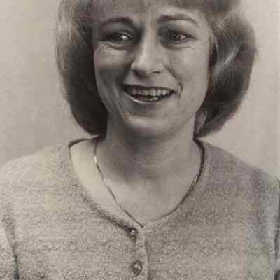 A photo view of Nancy Higgins.