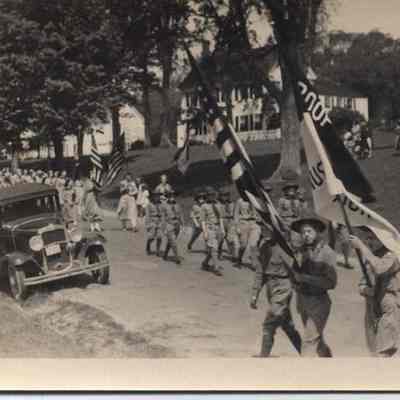 Postcard of parade on Elm St Topsham