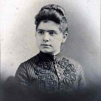 Carrie Russell Woodside.