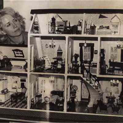 A photo view of Nancy Bruton. 10/14/1980.