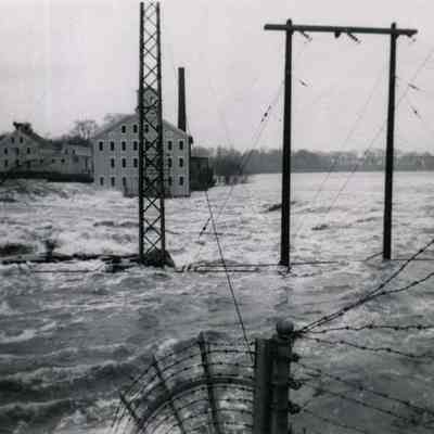 Brunswick end of Frank J. Wood Bridge during flood of 1950s