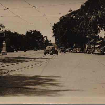 Maine St looking north from east of Pleasant St