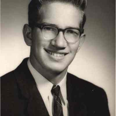 A photo view of Chester Swan Jr.