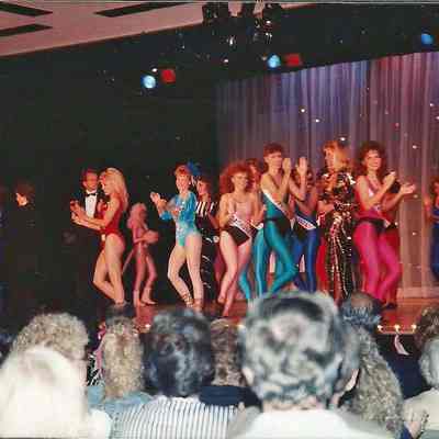 Lisa Kelly in the opening number.