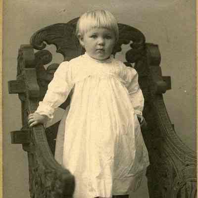 Miriam Stover Thomas