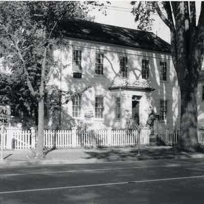 Everett House