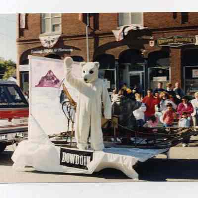 Brunswick's 250th anniversary parade