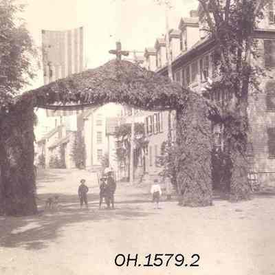Decorative Arch on Mill Street