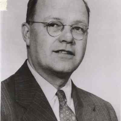 A photo view of Howard H. Alexander.
