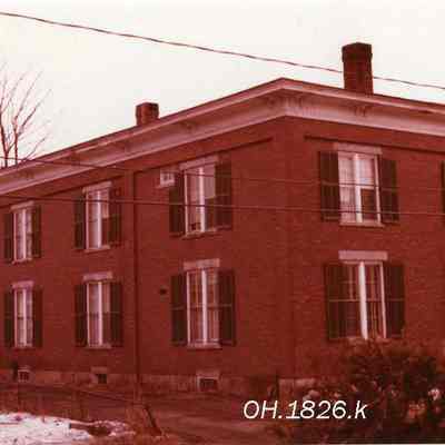 8 Lincoln Street