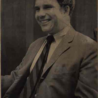 A photo view of Charles McKenna.