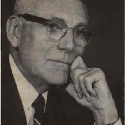 A photo view of William D. Ireland.