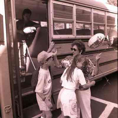 A photo view of W. Harpswell School 5th graders. 10/2/1986.