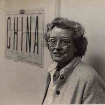 A photo view of Jane Lamb.