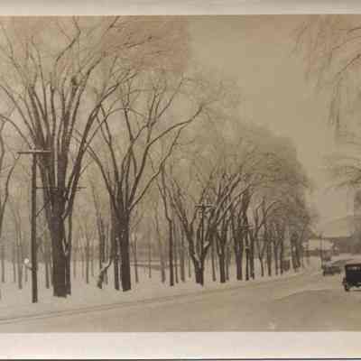 Maine St looking south from near Pleasant St on snowy day