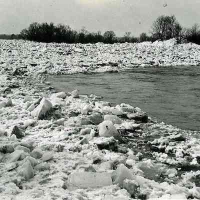 Ice in the River during the 1936 Flood