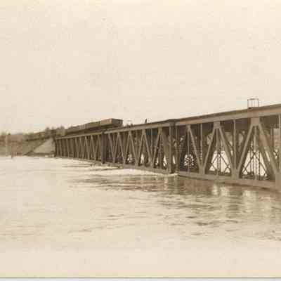 1936 Androscoggin River Flood, MCRR Bridge