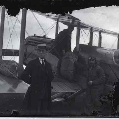 Postmaster Elder With First Airmail from Brunswick 1922
