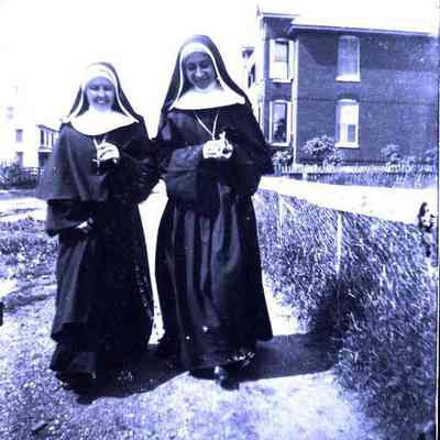 Sisters of Sion at Oak Street Ursuline Convent , Brunswick