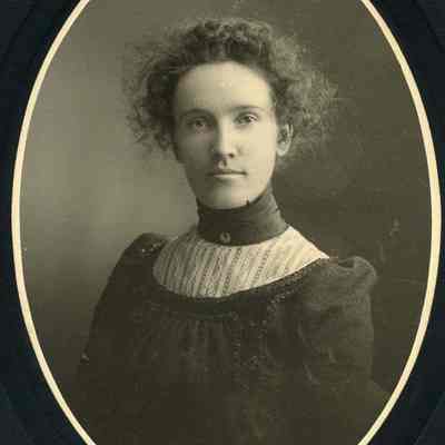 Eleanor Thompson, BHS class of 1901
