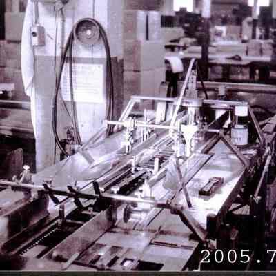A photo of unidentified mill workers